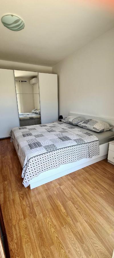 Apartman Mia 巴斯卡 外观 照片